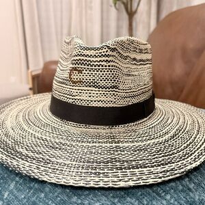 Charlie 1 Horse Hawaii Ya